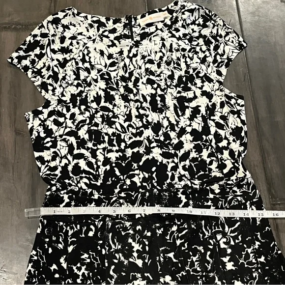 Tory Burch Sophia Print A-Line Dress (as seen on Kate Middleton) - Size Medium - Picture 13 of 16